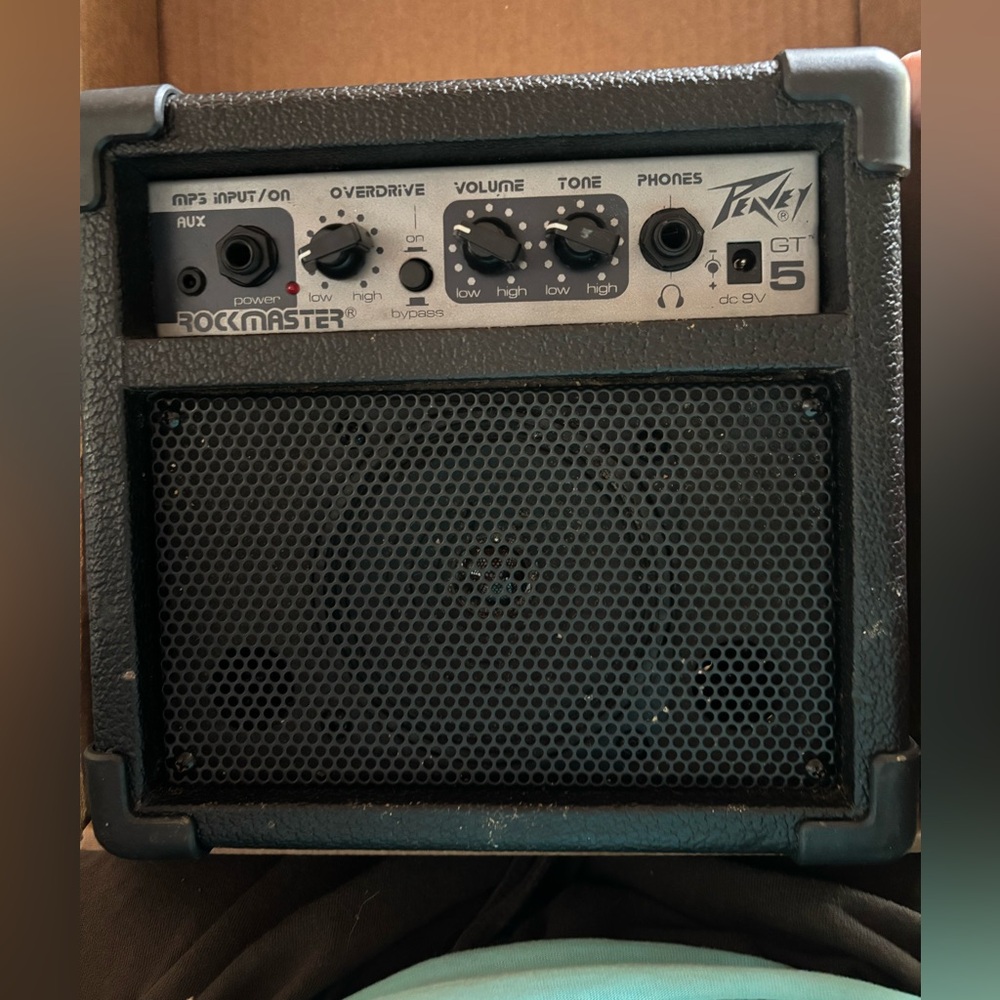 Peavey Rockmaster GT 5 Guitar mini Amplifier-untested-May be used for parts